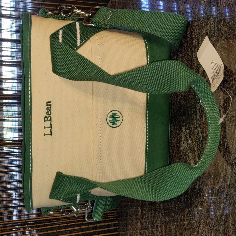 Vintage L.L. Bean Small insulated tote bag Dark Green and Cream.